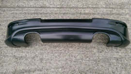 Maxton Design ACHTERKLEP VW GOLF V R32 (met 2 uitlaatgaten)