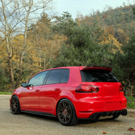 Oneway Complete bodykit passend voor Volkswagen Golf VI GTi/GTD 2008-2012 – Glanzend zwart