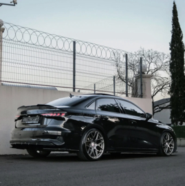 Oneway Complete bodykit passend voor Audi A3 (8Y) Sedan 2020-2024 excl. S-Line/S3/RS3 - Glanzend zwart