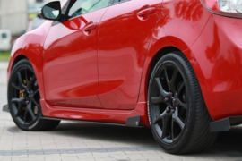 Maxton Design RACING ZIJKANTEN RUITEN DIFFUSERS MAZDA 3 MK2 MPS