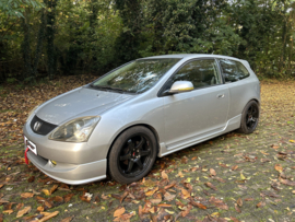 😍😍Deze Honda Civic EP2 Sport Voorzien van 3cm Verlagingsveren & Japan Racing Wheels JR3 gemonteerd😍😍