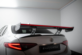 Maxton Design Carbonspoiler + LED Alfa Romeo Giulia Quadrifoglio