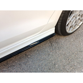 Set sideskirts passend voor Volkswagen Golf VII R / R-Line 2012-2017 (ABS Glanzend zwart)