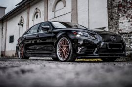 Maxton Design Zijskirts Diffusers Lexus LS Lange Wielbasis Mk4 Facelift