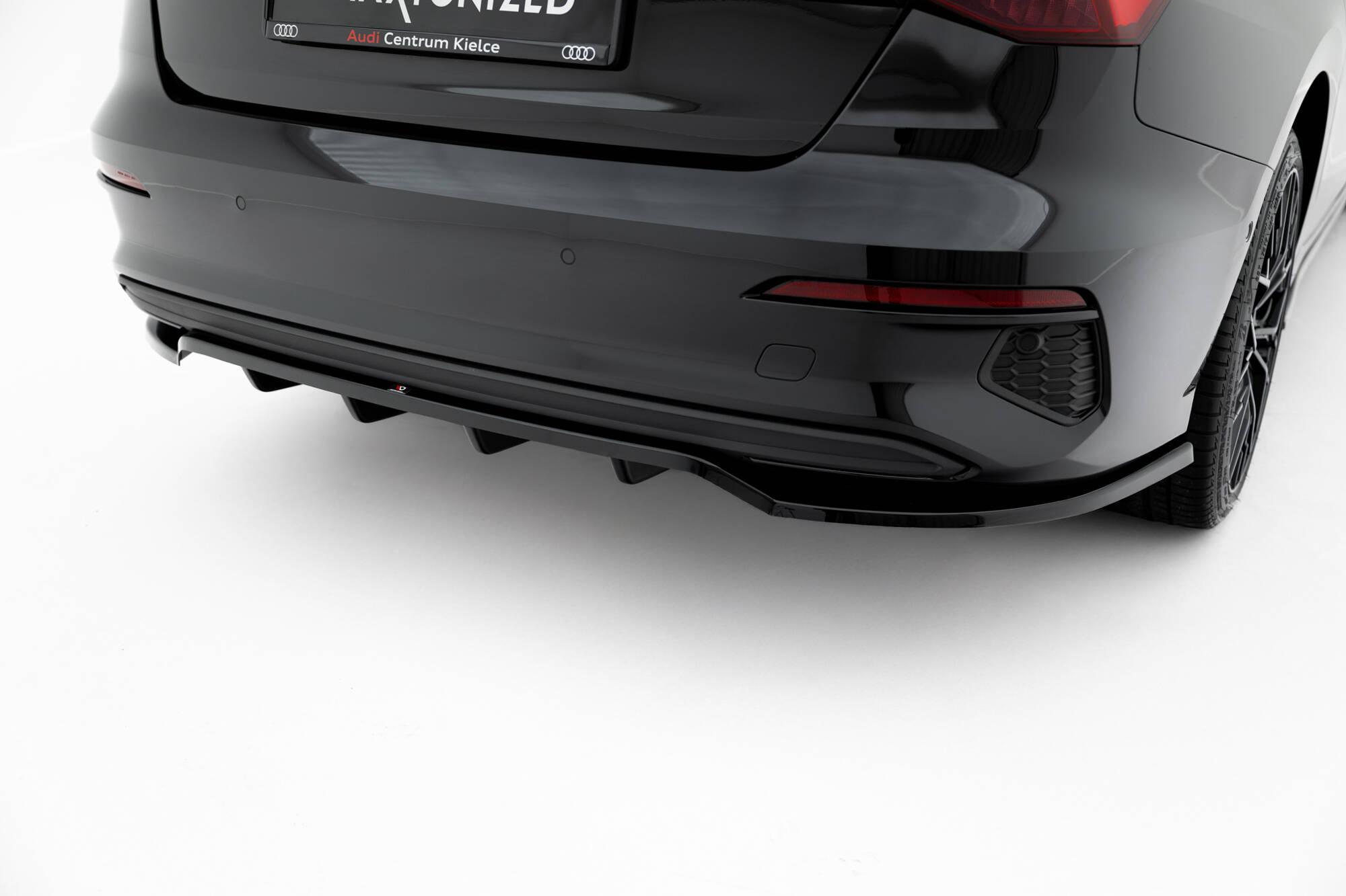 Maxton Design Achtersplitter (met verticale spijlen) Audi A3 Sedan 8Y