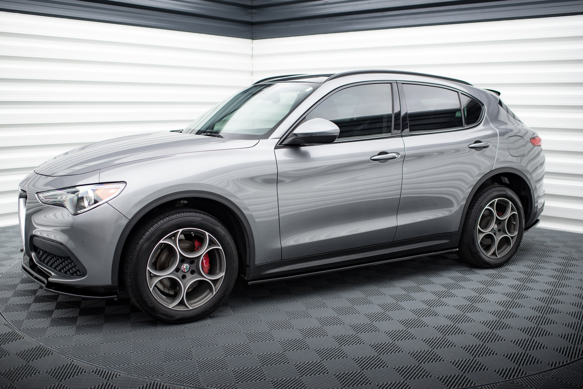 Maxton Design ZIJKANTEN DIFFUSERS Alfa Romeo Stelvio