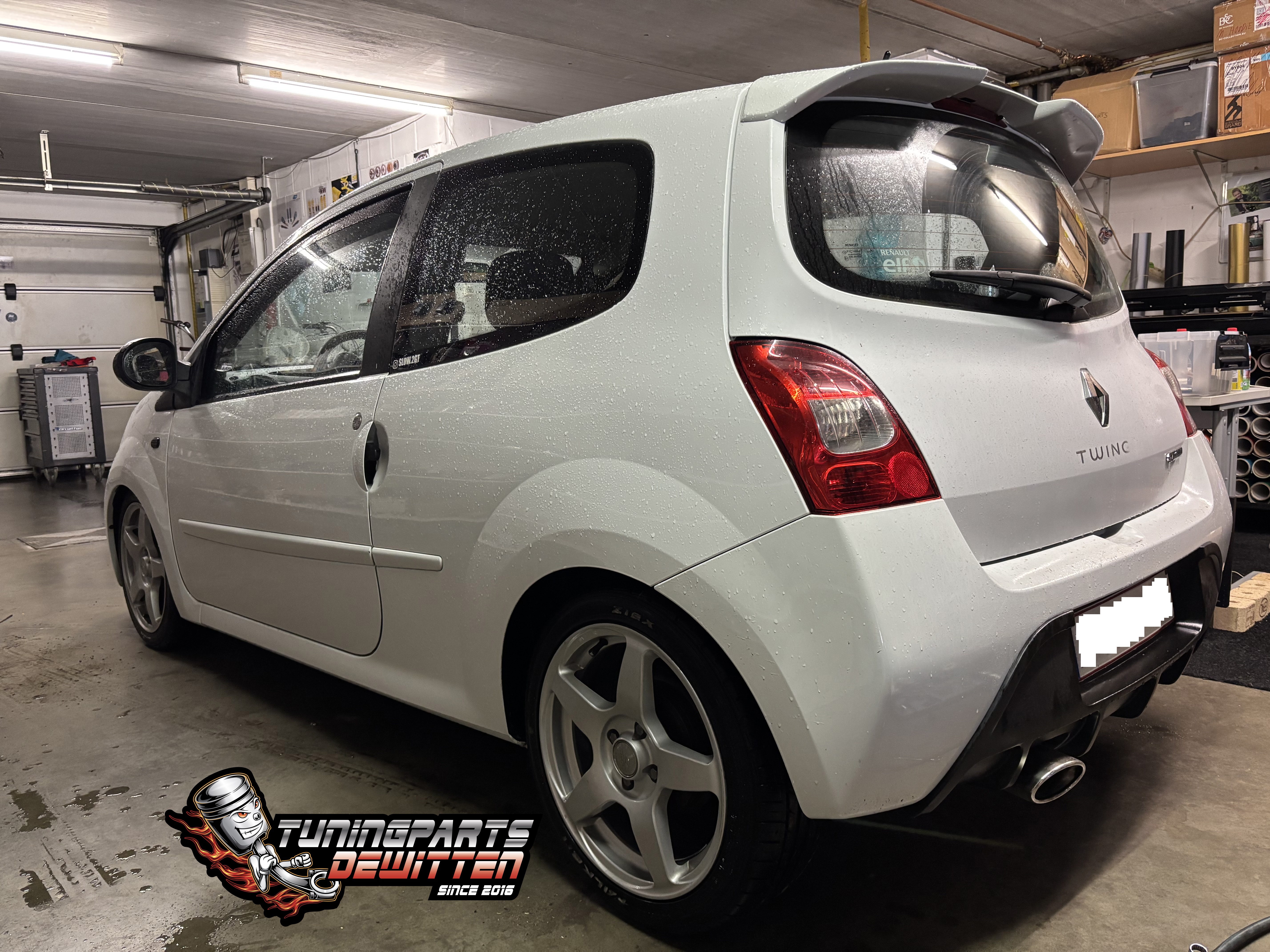 😍😍Deze Renault Twingo GT verlaagd met een AP Sportfahrwerke Schroefset😍😍
