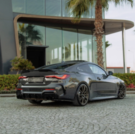 Oneway Complete bodykit passend voor BMW 4-Serie G22/G23 Coupe/Cabrio M-Pack/M440i 2020-2024 & Facelift 2024- - Glanzend zwart