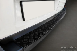 Matzwart Aluminium Achterbumperprotector passend voor Volkswagen Crafter & MAN TGE 2017- 'Riffled Plate'