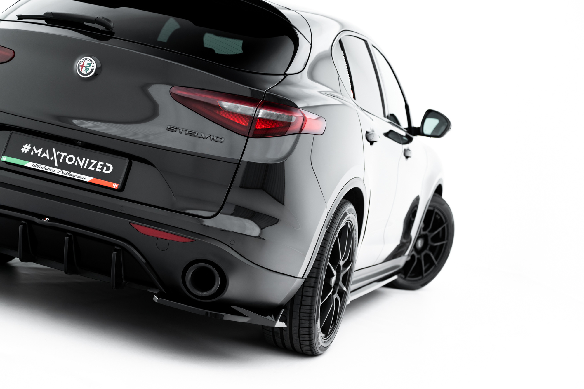 Maxton Design Achterzijde splitters V.2 Alfa Romeo Stelvio Mk1