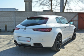 Maxton Design CENTRALE ACHTERSPLITTER ALFA ROMEO BRERA (MET VERTICALE SPIJLEN) (ZONDER VERTICALE SPIJLEN) Gloss Black