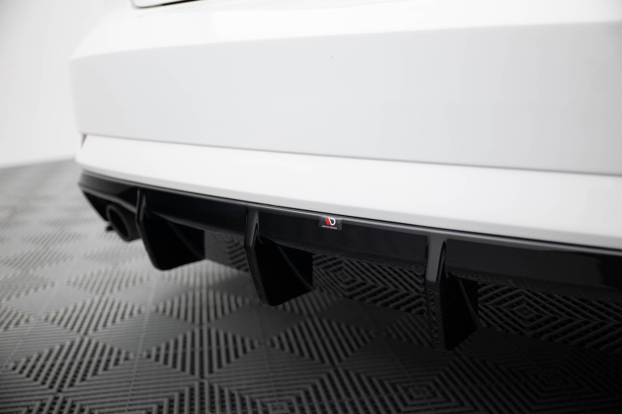 Maxton Design Achterspoiler Audi A3 Sedan 8V Facelift (uitvoering met enkele uitlaatpijpen aan beide zijden)