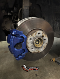 🥵🥵BMW 118i M Performance Brake Calipers Painted in Performance Blue🥵🥵