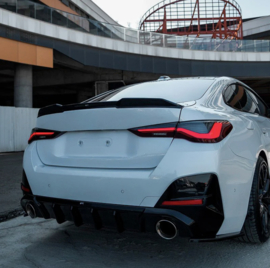 Oneway Achterbumperskirt (Diffuser) passend voor BMW 4-Serie G26 M-Pack/M440i 2021- (met ronde uitlaatsierstukken) - Glanzend zwart