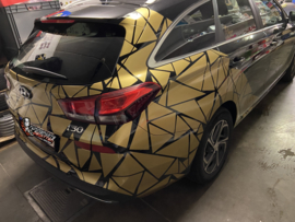 😍😍This Hyundai I30 done with a Half Triangle Wrap in Gold😍😍