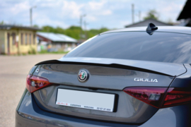Maxton Design SPOILERVERLENGING ALFA ROMEO GIULIA VELOCE Gloss Black