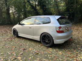 😍😍Deze Honda Civic EP2 Sport Voorzien van 3cm Verlagingsveren & Japan Racing Wheels JR3 gemonteerd😍😍
