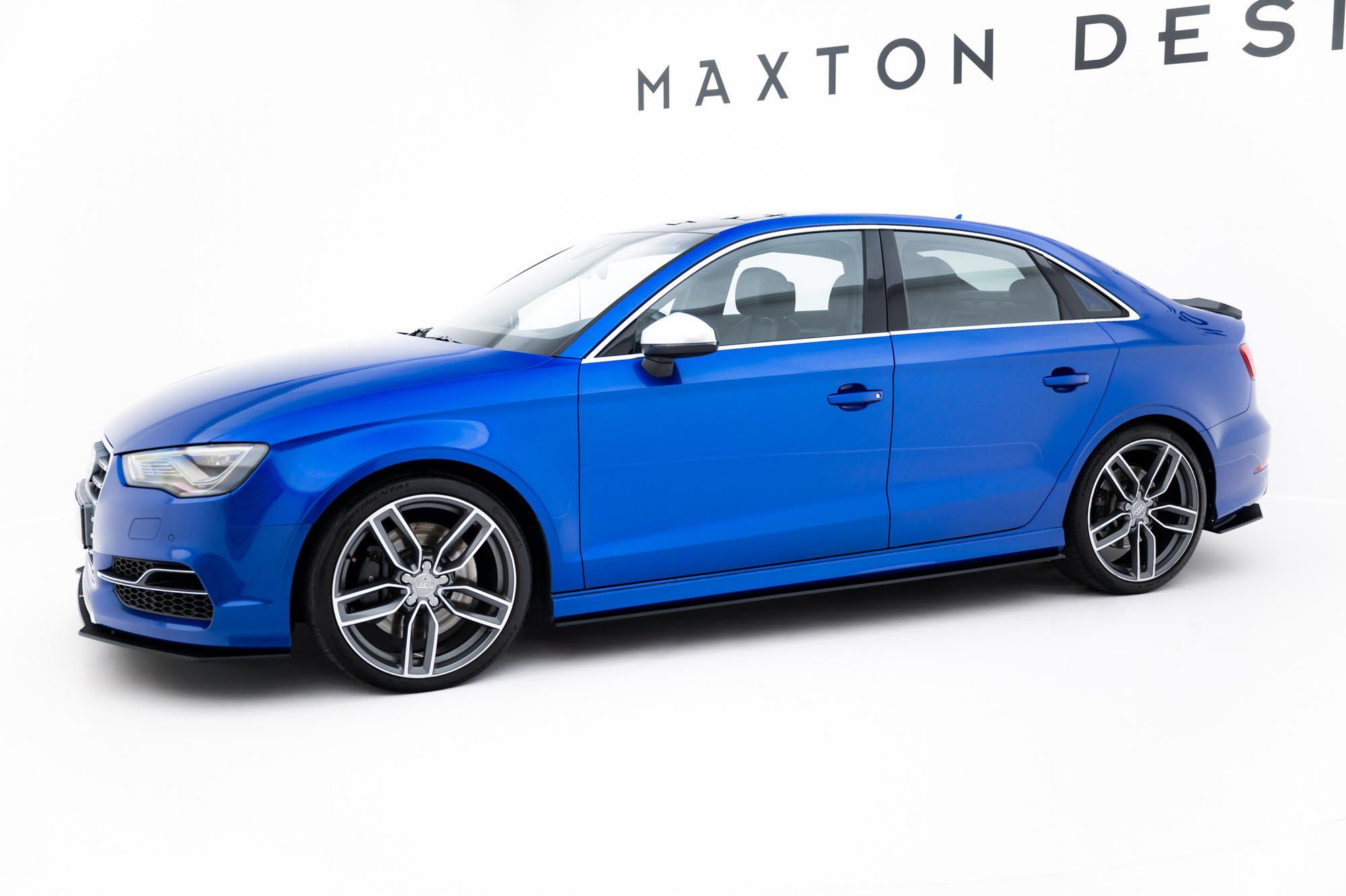 Maxton Design STREET PRO SIDESKIRTS DIFFUSERS AUDI S3 / A3 S-LINE SEDAN 8V