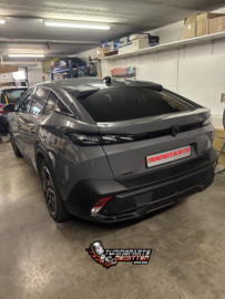 😀😀Deze Peugeot 408 GT voorzien van Rode Remklauwen & Gloss Black gespoten Logo's😀😀