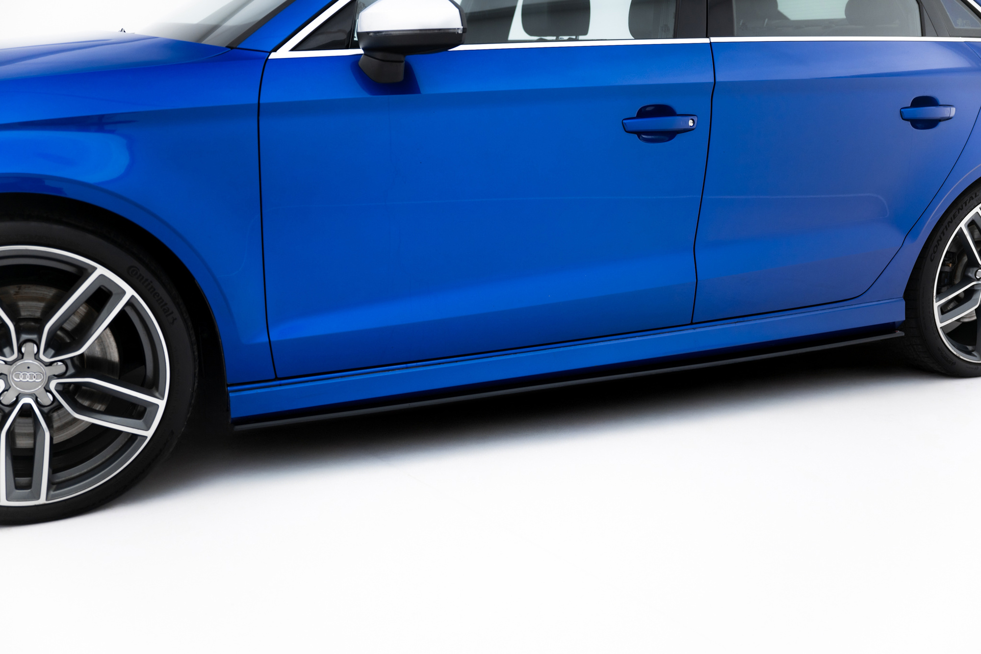 Maxton Design STREET PRO SIDESKIRTS DIFFUSERS AUDI S3 / A3 S-LINE SEDAN 8V