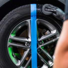 Turtle Wax 53746 Hybrid Solutions Graphene Acrylic Tyre Shine Spray Coating 680ml
