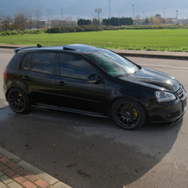 Oneway Set Sideskirts passend voor Volkswagen Golf V GTi/GTD 2003-2008 – Glanzend zwart