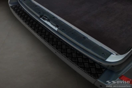 Matzwart Aluminium Achterbumperprotector passend voor Volkswagen Crafter & MAN TGE 2017- 'Riffled Plate'