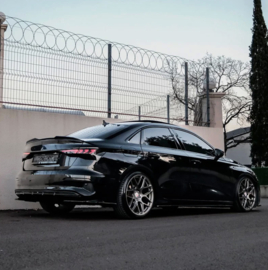 Oneway Achterbumperskirt (Diffuser) passend voor Audi A3 (8Y) Sedan/Sportback 2020-2024 excl. S-Line/S3/RS3 - Glanzend zwart