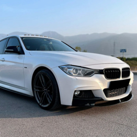 Oneway Voorspoilerlip passend voor BMW 3-Serie F30 M-Pack 2012-2019 met Flaps - Glanzend zwart