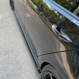 Oneway Set Sideskirts passend voor Volkswagen Golf VII HB/Variant GTi/GTD 2013-2016 – Glanzend zwart