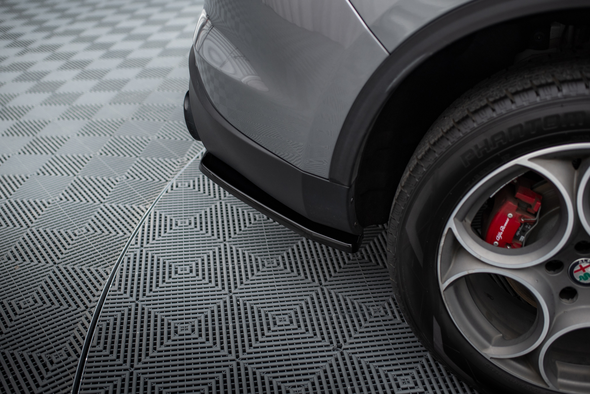 Maxton Design ACHTERZIJSPLITTERS Alfa Romeo Stelvio
