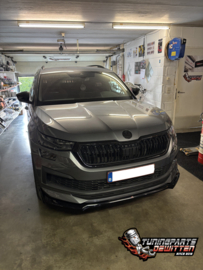 💥💥Skoda Kodiaq Voorzien van een Maxton Design Front Splitter V.2 Gloss Black💥💥