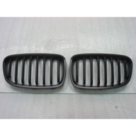 Matzwarte Grills passend voor BMW 1-Serie F20/F21 2012-2015