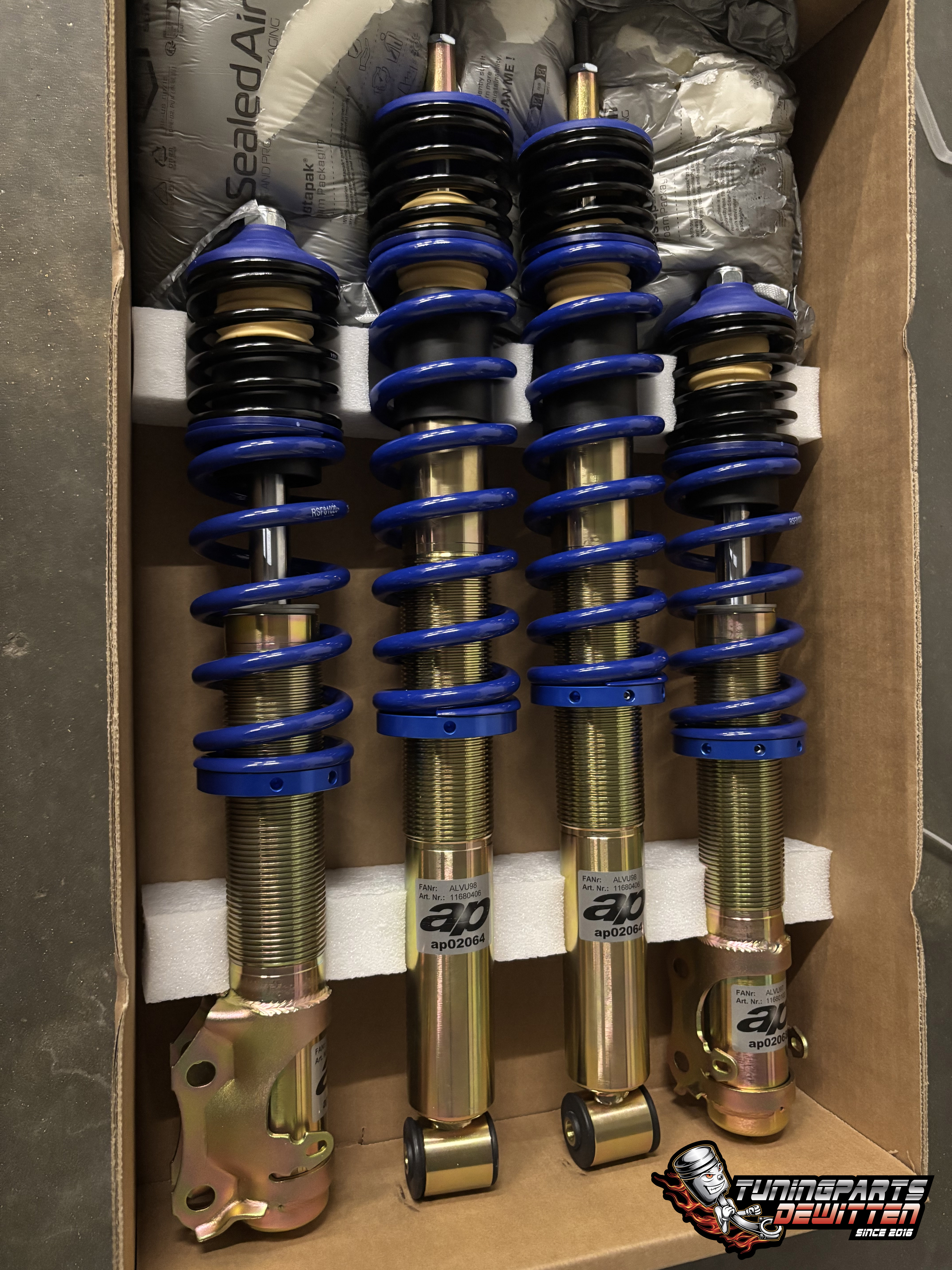 😍😍Voor onze klant een AP Suspension Schroefsetje geleverd voor zijn Golf 2😍😍