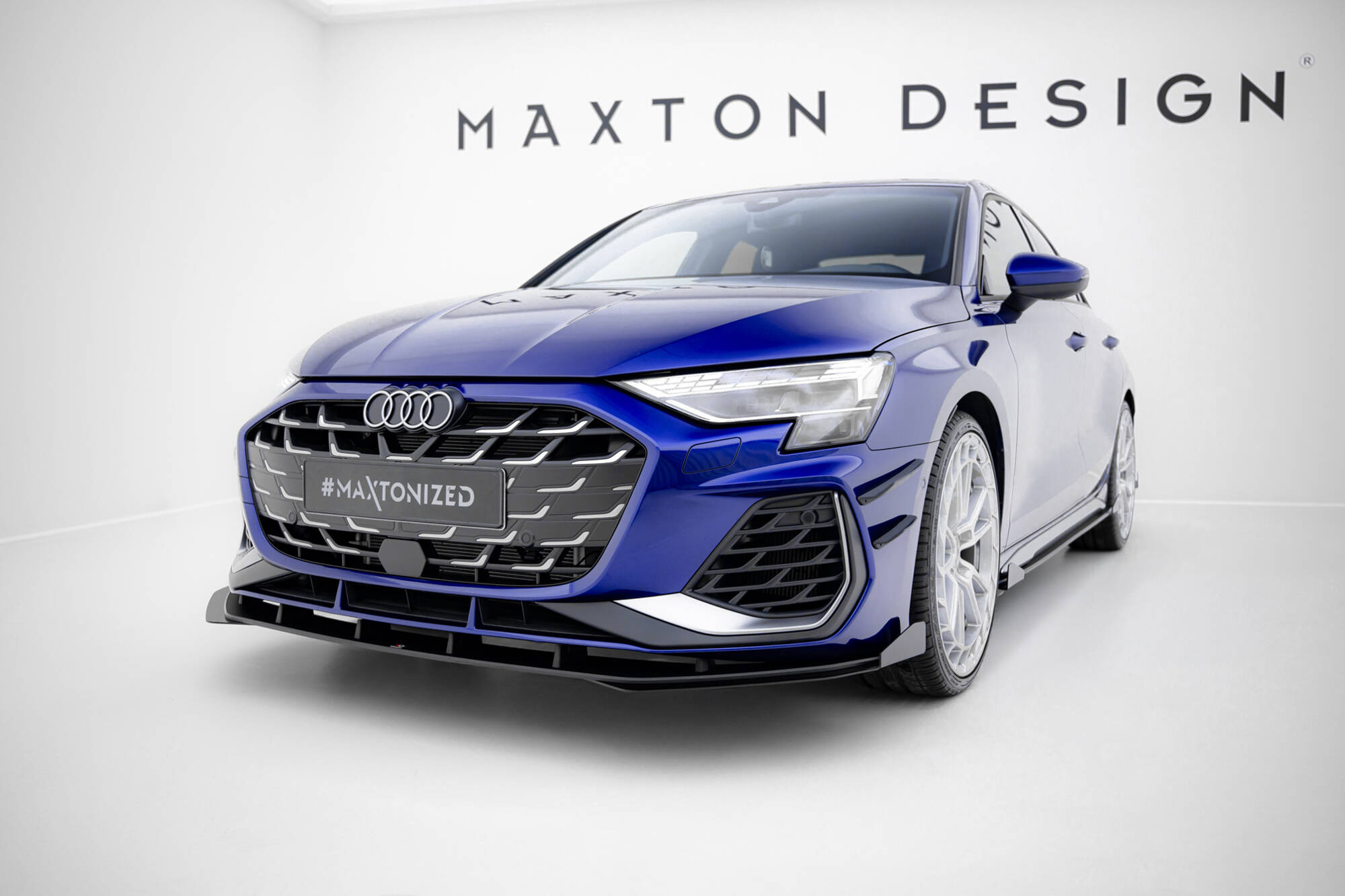 Maxton Design Street Pro Frontsplitter V.1 + kleppen Audi S3 Sportback / A3 S-line Sportback 8Y Facelift + Audi A3 S-Line Sedan / S3 Sedan 8Y Facelift