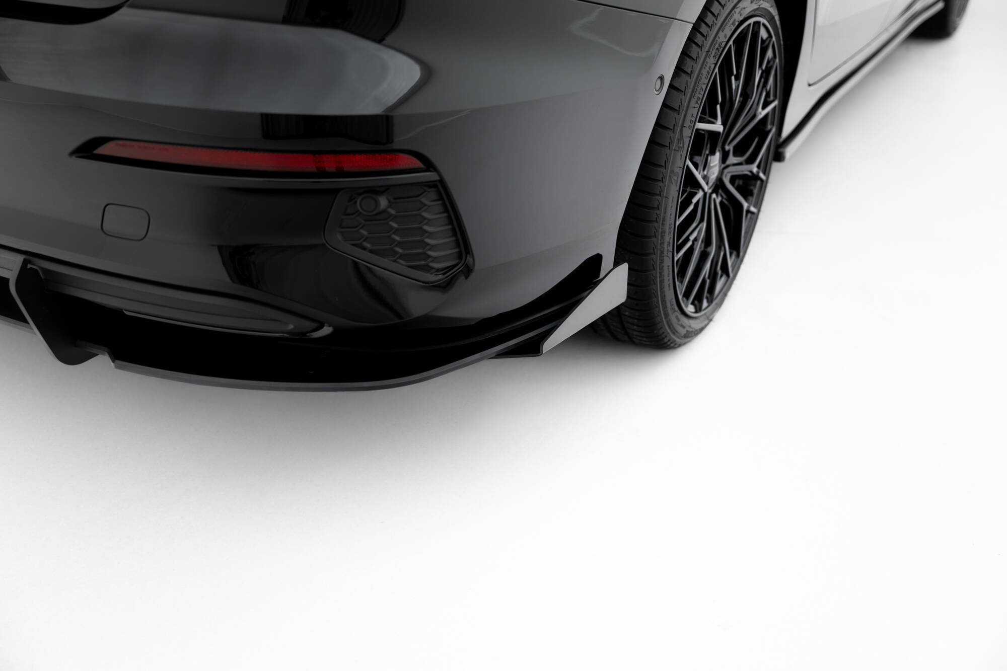 Maxton Design Street Pro Achter Diffuser + Flaps Audi A3 Sedan 8Y