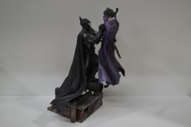 Batman Arkham Origins Collector's Edition figure