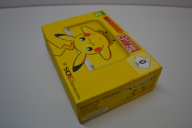 Nintendo 3DS XL Pokemon Pikachu Edition Yellow