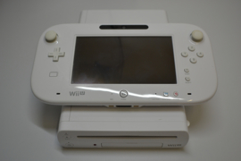Wii party U basic pack 8 GB White