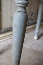 ANTIEK SHABBY TAFELTJE