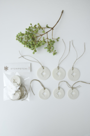Kersthangers Porselein "Otchipotchi"