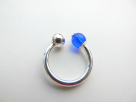 Zilveren blauwe kraal-bal boei ring.