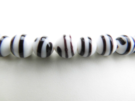 Kromantie kralen bracelet met zilveren sluiting.