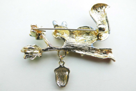 Broche eekhoorntje.