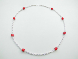 Zilveren tarate ketting met rode ingi boca kralen (60 cm)