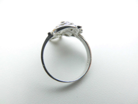 Zilveren bloem ring.