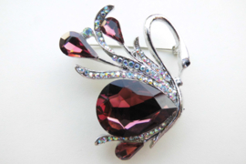 Broche garnet zwaan.