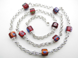 Zilveren cilinder allakondre kralen lontai ketting. (medium) (meer rood)