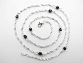 Zilveren zwarte kleuren kralen singapore ketting. (60 cm)
