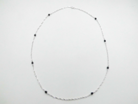 Zilveren zwarte kleuren kralen singapore ketting. (60 cm)